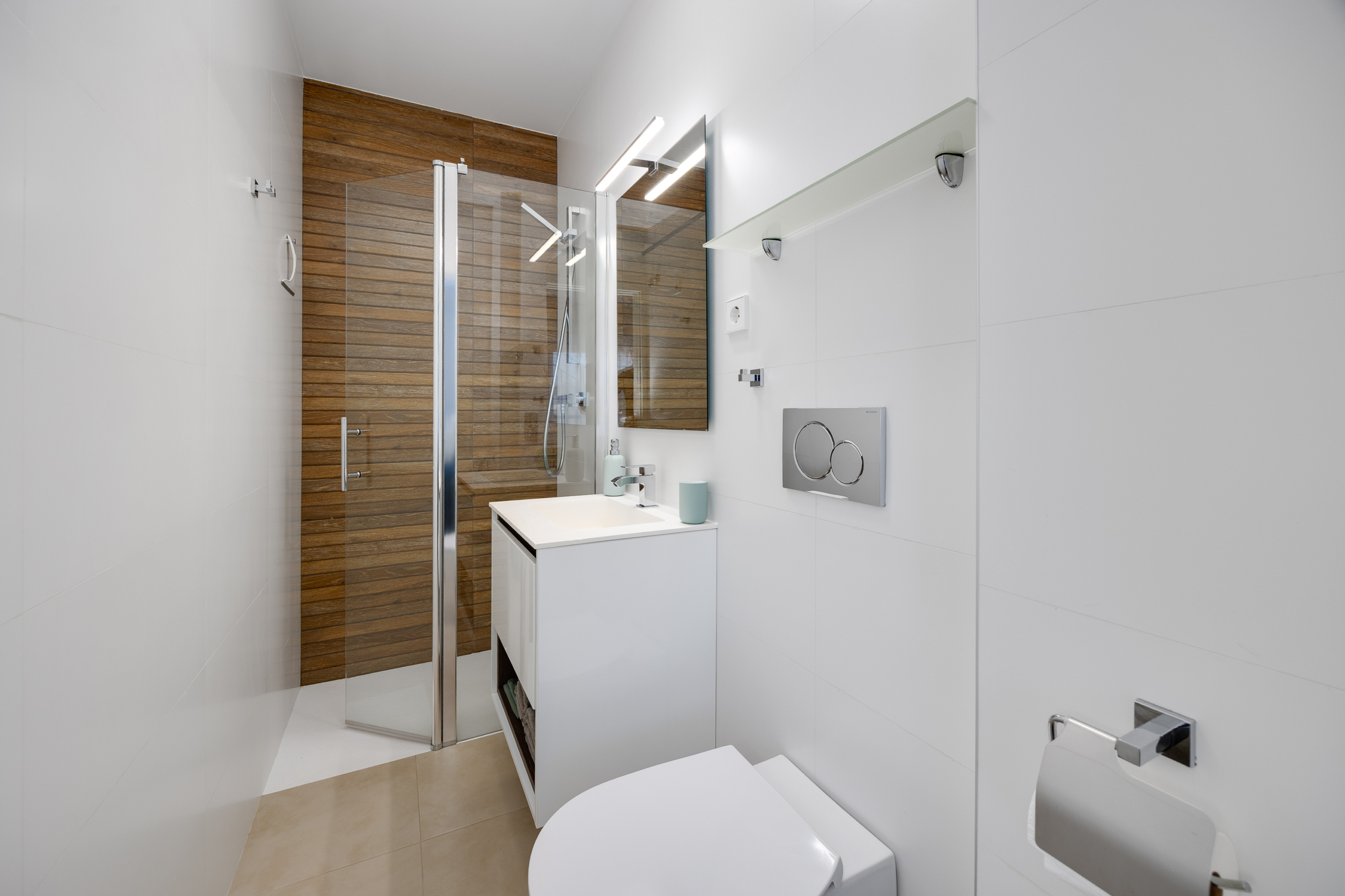 ÁTICO MODERNO CON SOLARIUM PRIVADO EN PILAR DE LA HORADADA