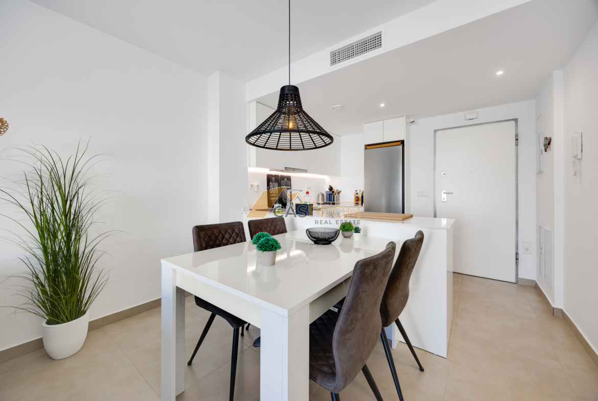 ÁTICO MODERNO CON SOLARIUM PRIVADO EN PILAR DE LA HORADADA