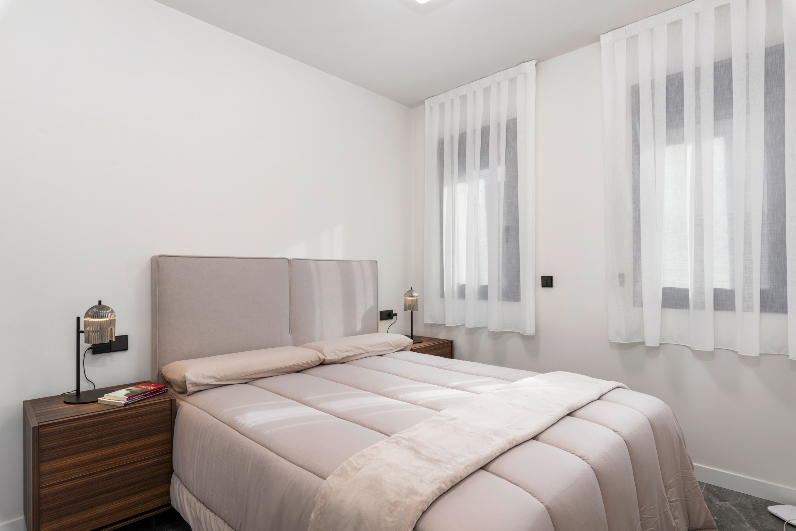 VILLA DE LUJO CON PISCINA PRIVADA, A SOLO 50 M DE LA PLAYA EN TORRE DE LA HORADADA