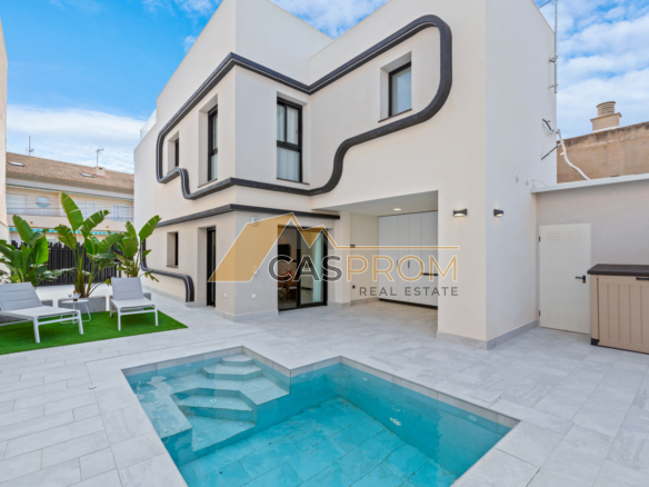 VILLA DE LUJO CON PISCINA PRIVADA, A SOLO 50 M DE LA PLAYA EN TORRE DE LA HORADADA